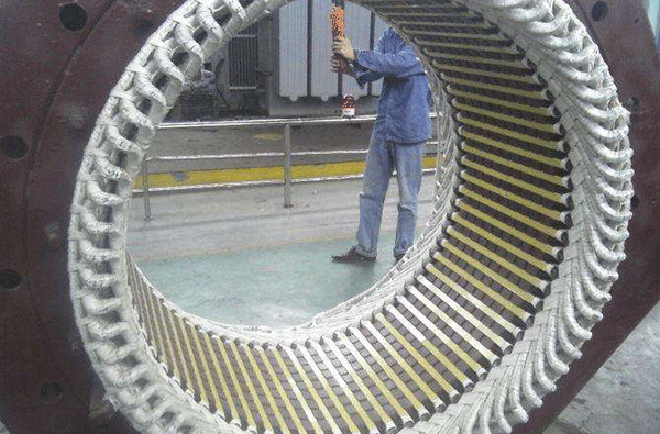 高壓電機(jī)的穩(wěn)固進(jìn)行定期的檢查的必要性。