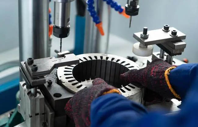 3種減輕電機(jī)重量和提高效率的方法？