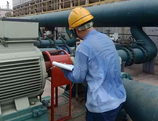 三相異步電機(jī)的電流過(guò)大是因?yàn)槿毕噙\(yùn)行嗎？